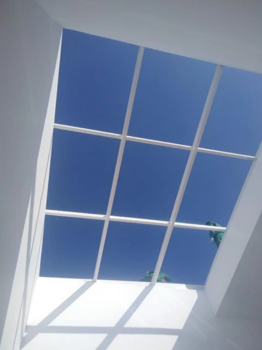 سكاي لايت